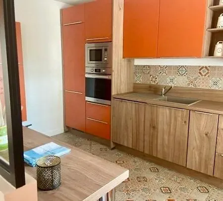 L 'eglantine, 6 Personnes