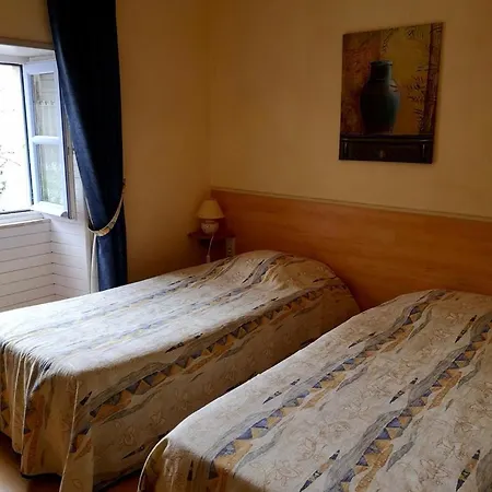 L 'eglantine, 6 Personnes Nalliers (Vendee)