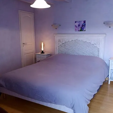 L 'eglantine, 6 Personnes