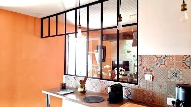 L 'eglantine, 6 Personnes