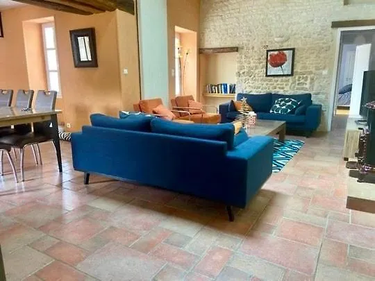 L 'eglantine, 6 Personnes *