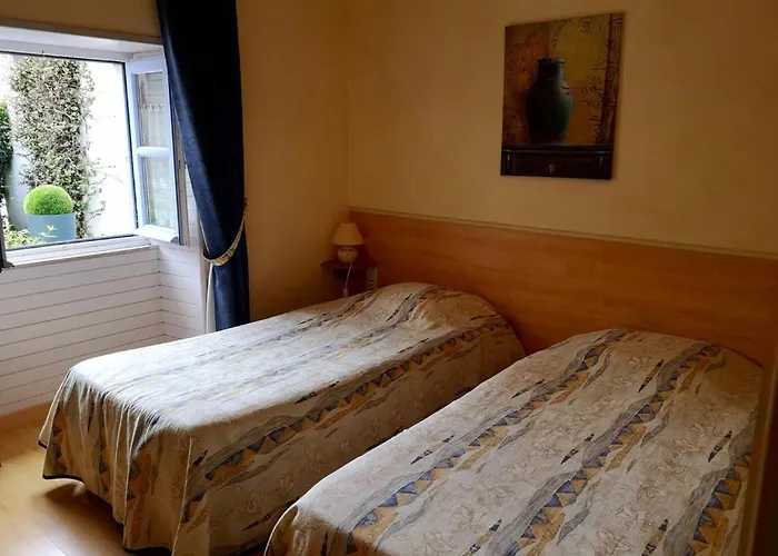 L 'eglantine, 6 Personnes Nalliers (Vendee)